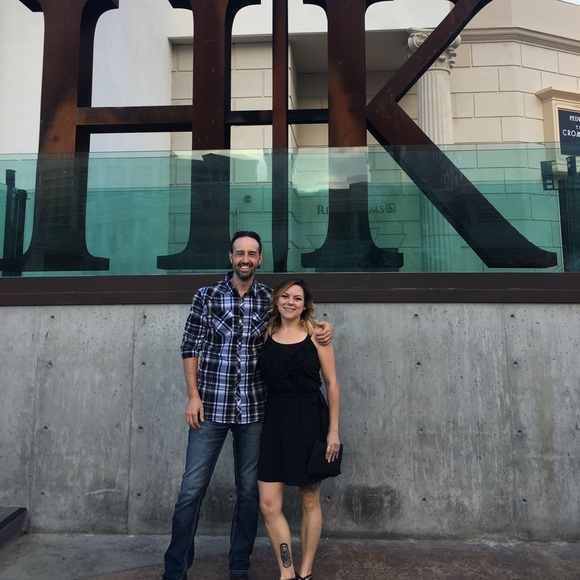 Meet your Posher, Amanda - Picture 2 of 4